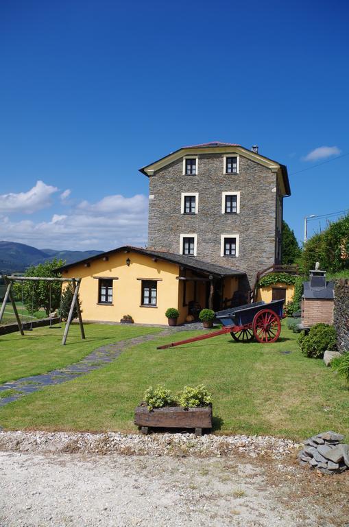 Casa De Aldea El Conceyu Vendégház Navia Kültér fotó