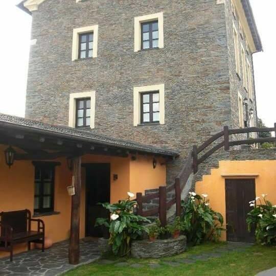 Casa De Aldea El Conceyu Vendégház Navia Kültér fotó